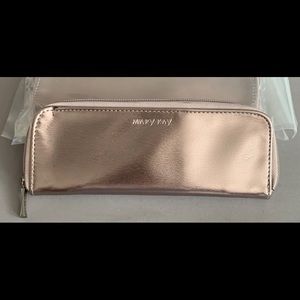 Mary Kay Eye Brush Set -new